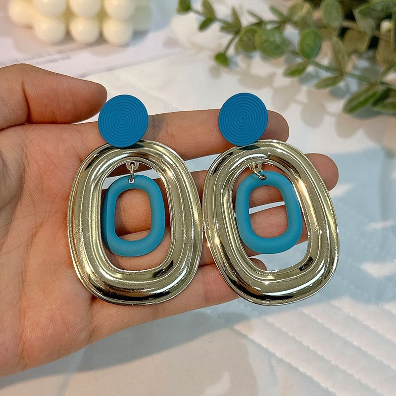 Simple and fashionable geometric oval earrings for women
