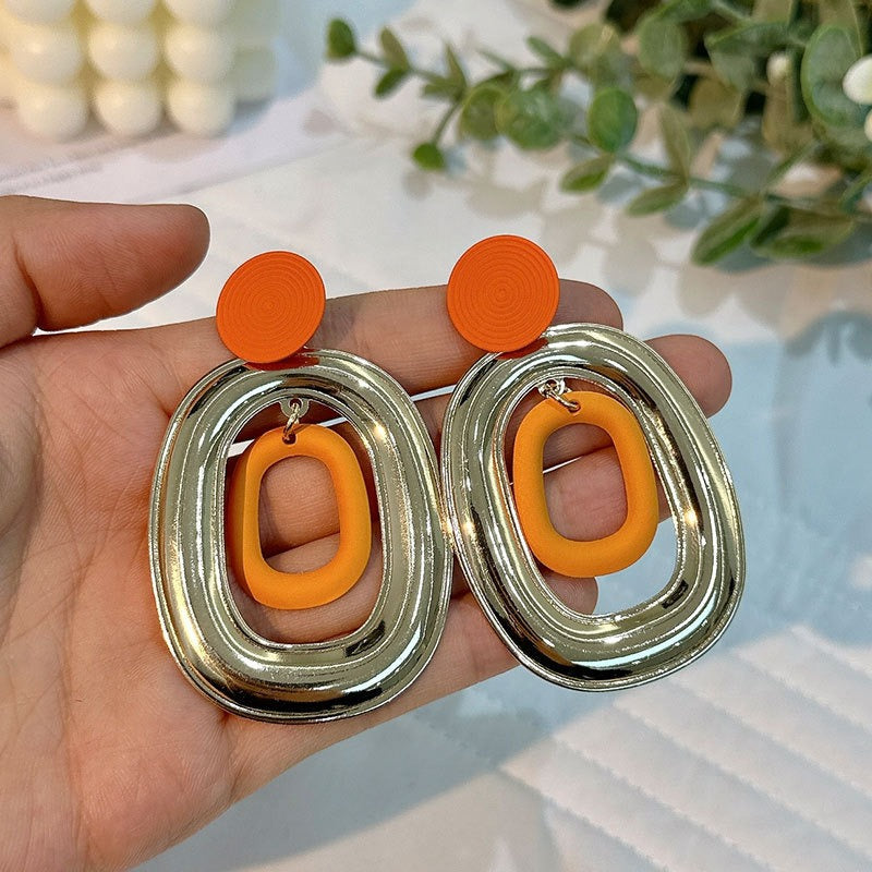 Simple and fashionable geometric oval earrings for women